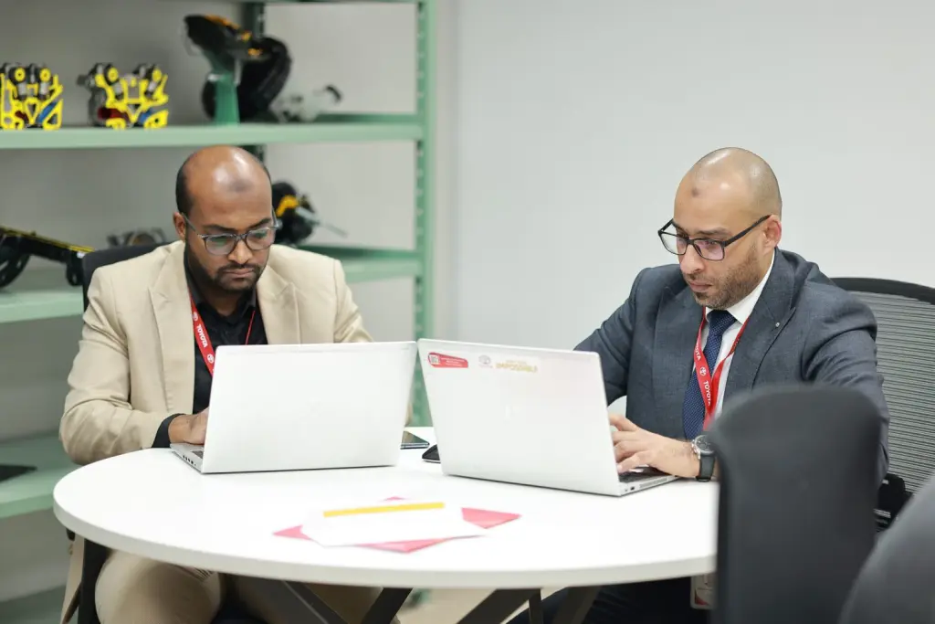 تويوتا ليبيا تنظّم مسابقة مهارات المبيعات لتعزيز جودة الخدمة والارتقاء بتجربة العملاء 20 587147837 1233879302122598 158205721273345595 n