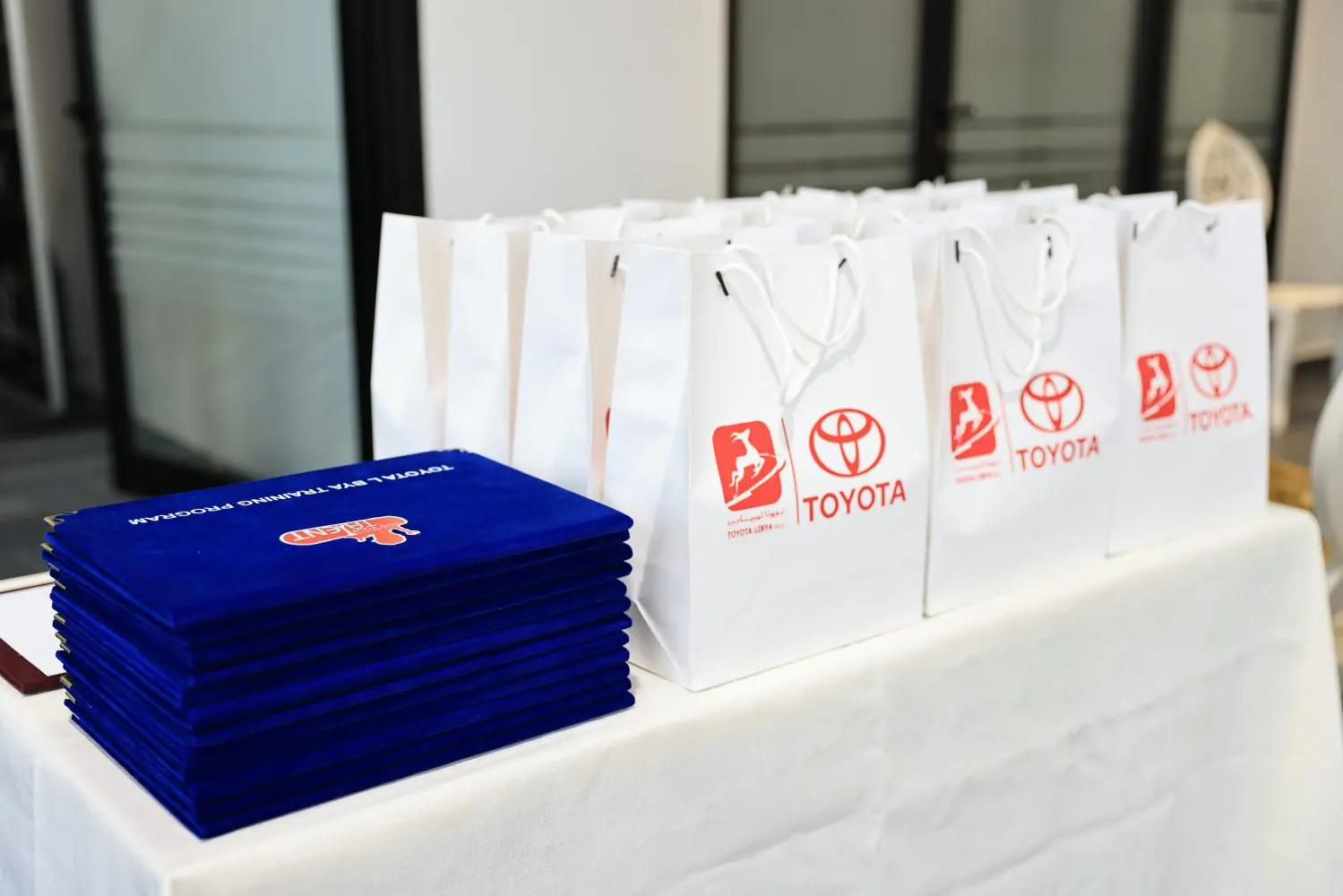 تويوتا ليبيا تحتفي بتخرّج الدفعة الرابعة والعشرين من برنامج "اكتشف موهبتك" 17 01