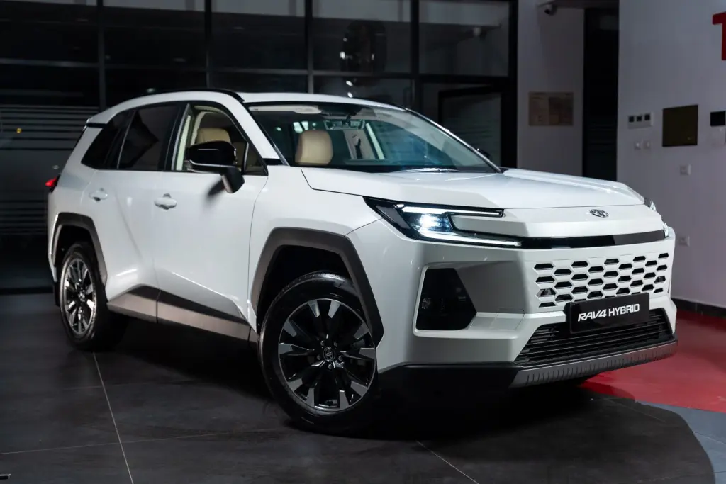 تويوتا ليبيا تطلق الجيل الجديد من تويوتا land cruiser FJ، وتدشن عصر السيارات الهجينة بإطلاق تويوتا راف 4 هايبرد 33 19 DSC09258 1